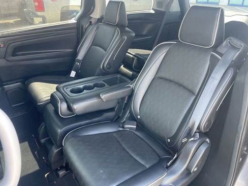Used 2022 Honda Odyssey Elite image 8