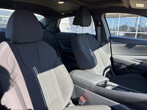 New 2026 Hyundai Elantra SEL Sport Premium w/ Cargo Package image 7