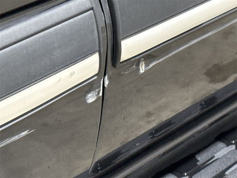 Used 2006 Chevrolet Tahoe LS w/ Smart Select Package image 36