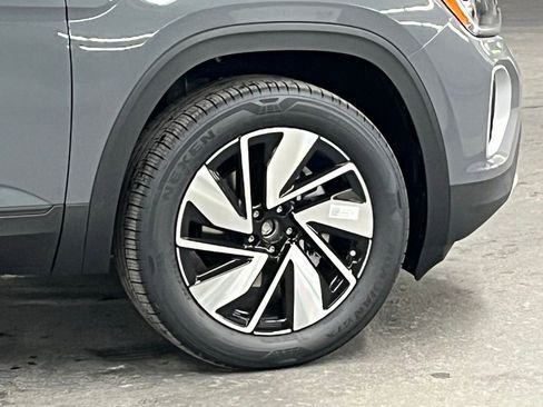 New 2026 Volkswagen Atlas SE AWD/4WD image 42