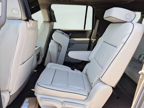 New 2026 GMC Yukon XL Denali w/ Denali Reserve Package AWD/4WD image 33