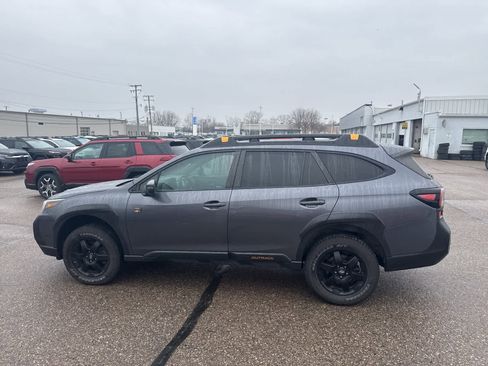 Used 2022 Subaru Outback Wilderness image 12