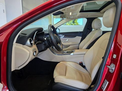 Used 2021 Mercedes-Benz C 300 4MATIC Sedan image 22