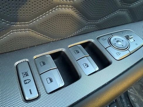 Used 2022 Hyundai Palisade Calligraphy image 7