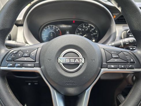Used 2023 Nissan Kicks SV FWD image 23