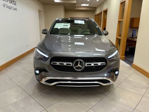 New 2026 Mercedes-Benz GLA 250 GLA 250 image 2