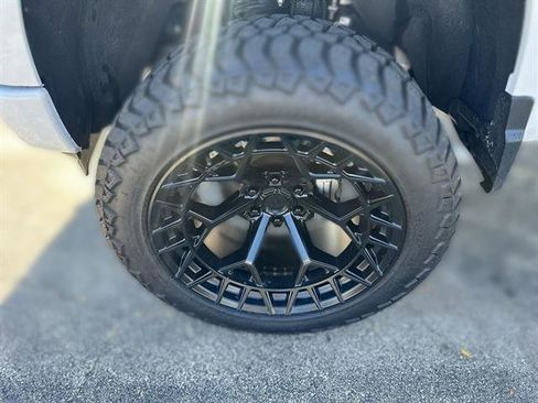 Used 2024 Chevrolet Silverado 1500 RST w/ Rally Edition image 40