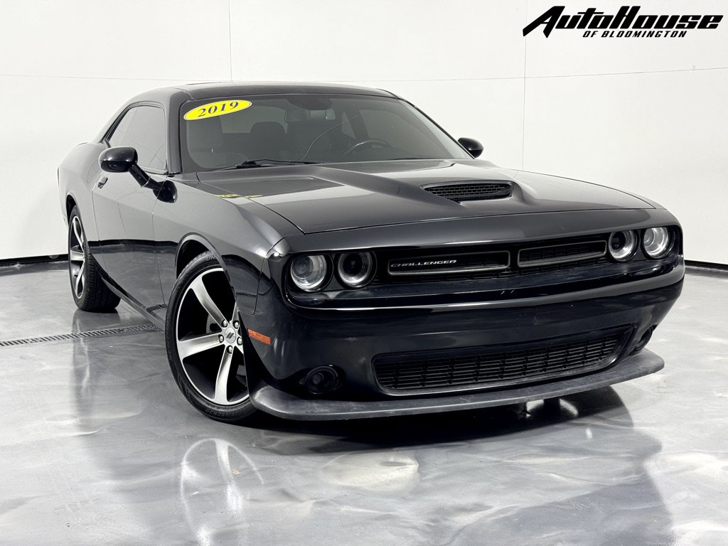 Used 2019 Dodge Challenger GT RWD image 1