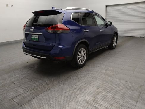 Used 2020 Nissan Rogue SV FWD image 9