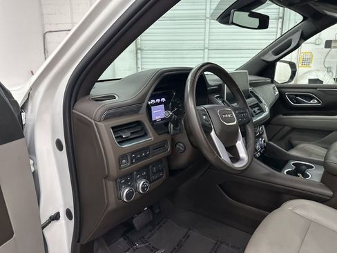 Used 2021 GMC Yukon SLT w/ SLT Luxury Plus Package image 9