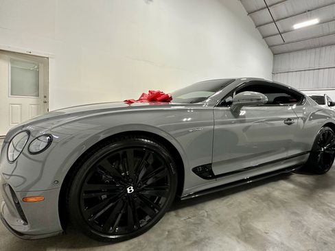 Used 2022 Bentley Continental GT Speed image 16