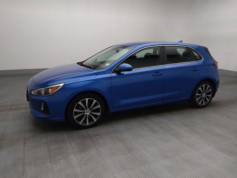 Used 2018 Hyundai Elantra GT FWD image 2