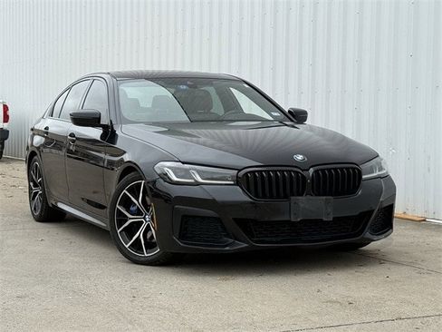 Used 2021 BMW 530i 530i w/ M Sport Package image 2