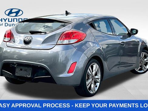 Used 2017 Hyundai Veloster Value Edition FWD image 7