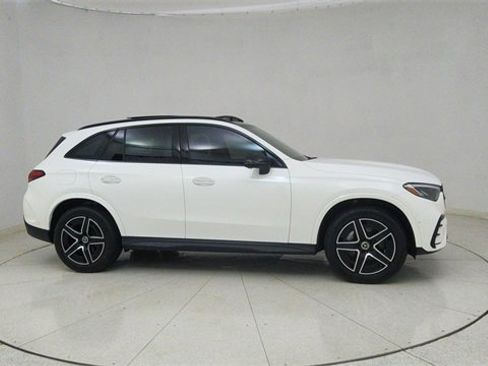 Used 2024 Mercedes-Benz GLC 300 4MATIC w/ AMG Line image 64