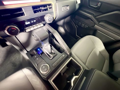 Used 2026 Toyota Tacoma SR5 image 26