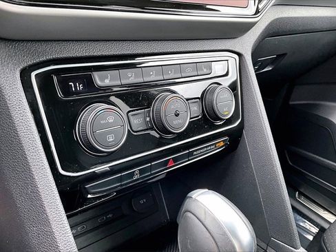 Used 2023 Volkswagen Atlas SEL R-Line image 16