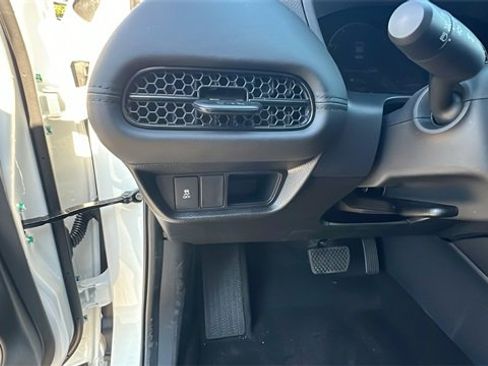 New 2026 Honda HR-V LX image 30