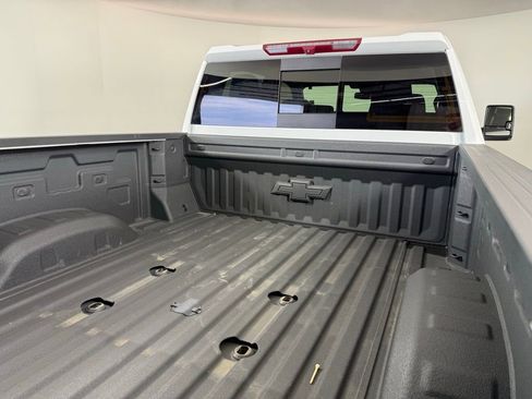 Used 2025 Chevrolet Silverado 2500 LT w/ Z71 Chrome Sport Edition AWD/4WD image 14