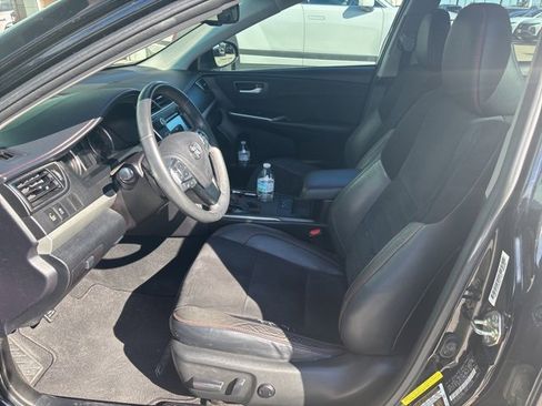 Used 2017 Toyota Camry XSE image 14