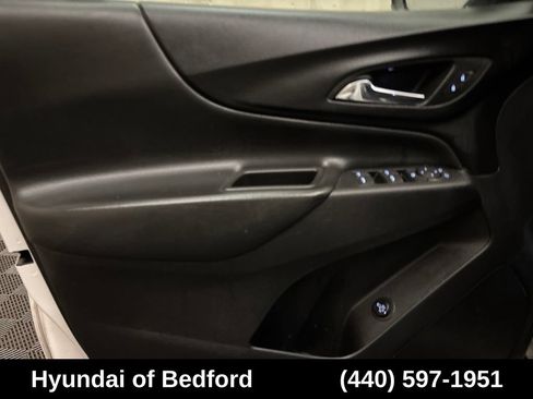 Used 2022 Chevrolet Equinox LT FWD image 11