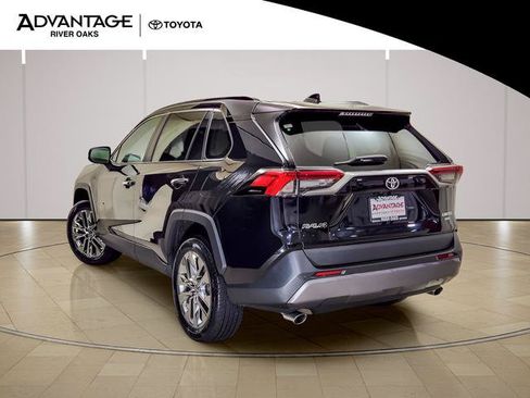 Used 2021 Toyota RAV4 Limited AWD/4WD image 5