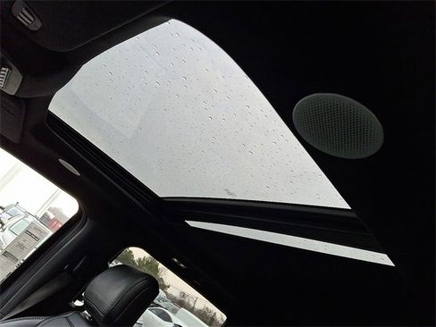 Used 2023 Ford F150 Raptor w/ Raptor Carbon Fiber Package image 11