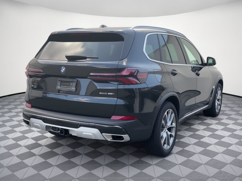 Used 2025 BMW X5 xDrive40i w/ Premium Package AWD/4WD image 9