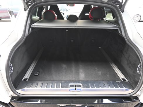 Used 2022 Aston Martin DBX AWD/4WD image 51