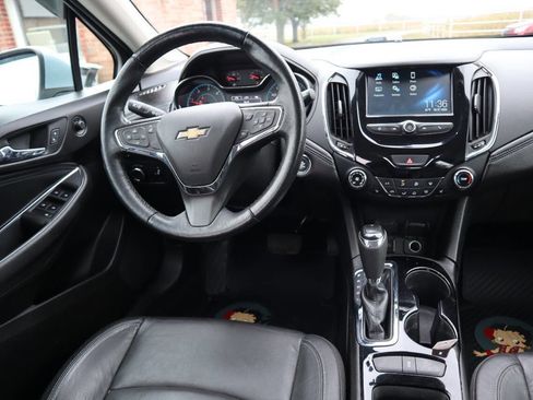 Used 2018 Chevrolet Cruze LT w/ Leather Package image 26