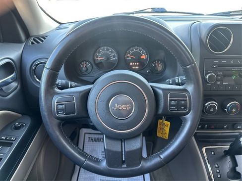 Used 2017 Jeep Patriot High Altitude FWD image 25