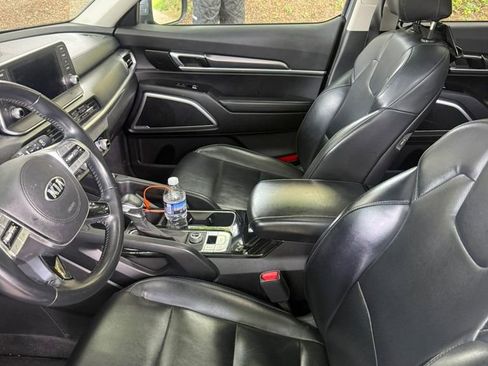 Used 2020 Kia Telluride S w/ S 8 Passenger Seating Package AWD/4WD image 14