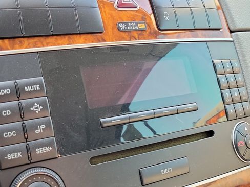 Used 2006 Mercedes-Benz CLK 350 Cabriolet image 21
