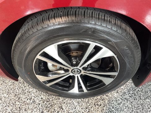 Used 2023 Nissan Sentra SV w/ All-Weather Package FWD image 5