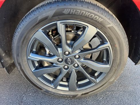 Used 2022 Chevrolet Equinox RS w/ LPO, Floor Liner Package image 14