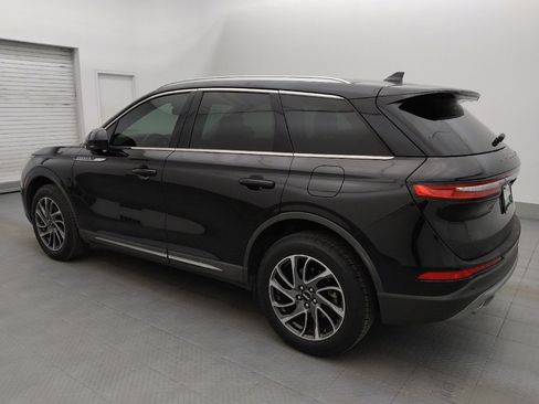 Used 2020 Lincoln Corsair FWD w/ Rear Removable Package Tray image 3