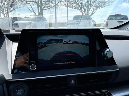 Used 2024 Toyota Prius LE image 19