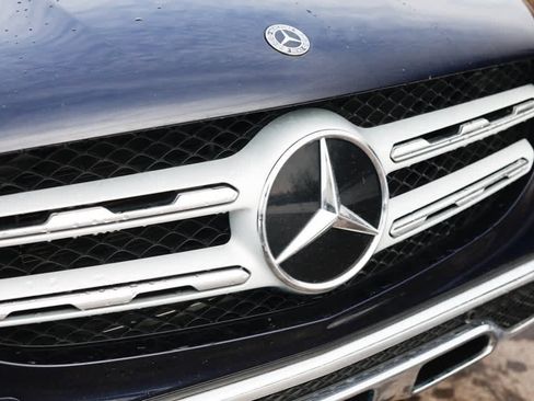 Used 2021 Mercedes-Benz GLC 300 GLC 300 image 30