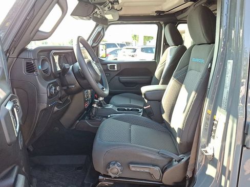 Used 2024 Jeep Wrangler Unlimited Rubicon 4xe AWD/4WD image 13