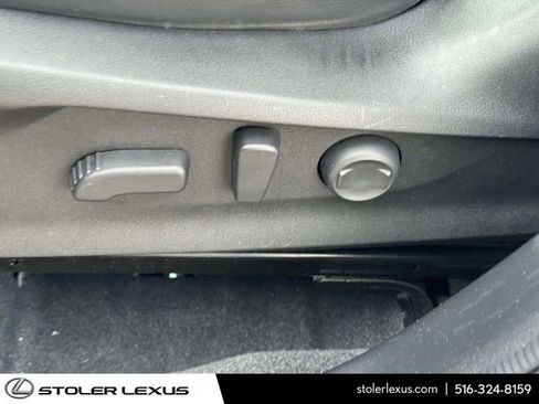 Used 2022 Subaru Forester Touring image 22