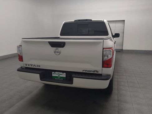 Used 2018 Nissan Titan PRO-4X image 7