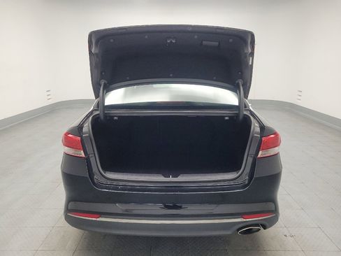 Used 2016 Kia Optima LX FWD image 29