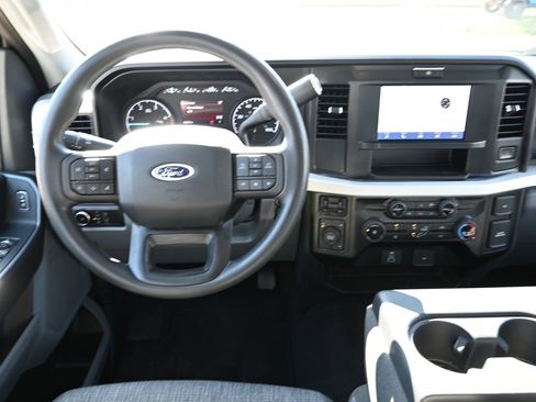 Used 2025 Ford F250 XLT image 17