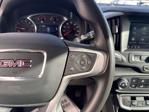 Used 2024 GMC Terrain SLE image 13