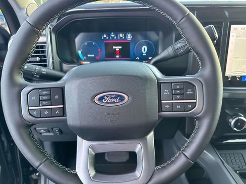 New 2026 Ford F250 Lariat w/ Black Appearance Package image 24