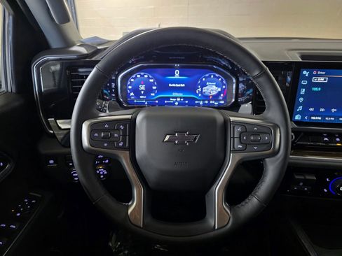 Used 2025 Chevrolet Silverado 1500 RST w/ Rally Edition AWD/4WD image 32
