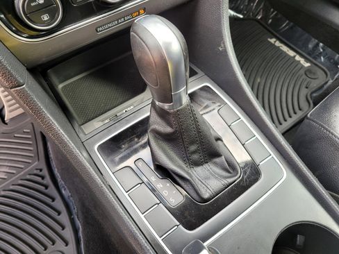 Used 2018 Volkswagen Passat 2.0T S image 25