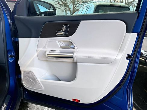 Used 2025 Mercedes-Benz GLA 250 image 23