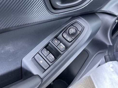 Certified 2025 Subaru Crosstrek 2.0i Premium image 13