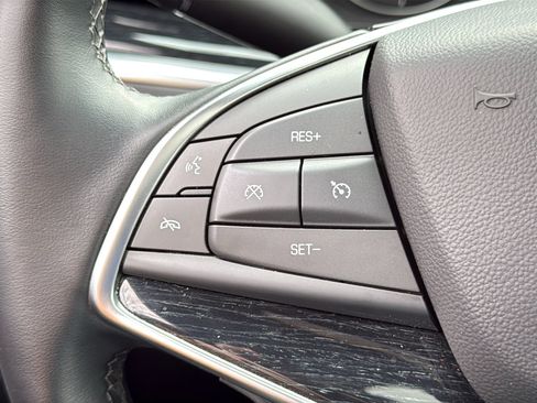 Certified 2025 Cadillac XT5 Premium Luxury image 16